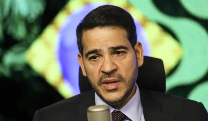 agu-pede-ao-stf-reconsideracao-de-suspensao-de-artigos-da-lei-do-impeachment-contra-ministros-da-corte