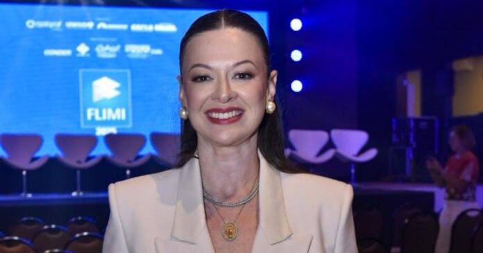 na-convencao-da-ademi-ba,-isabela-suarez-defende-sustentabilidade-ampla-e-destaca-papel-social-do-mercado-imobiliario