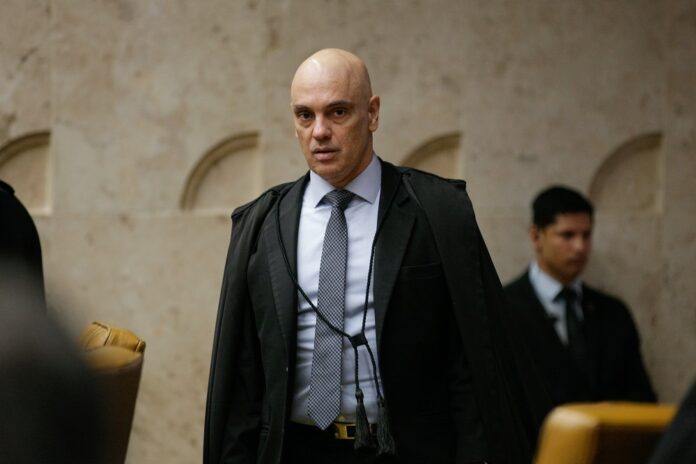 financial-times-inclui-alexandre-de-moraes-na-categoria-de-‘herois’-de-2025