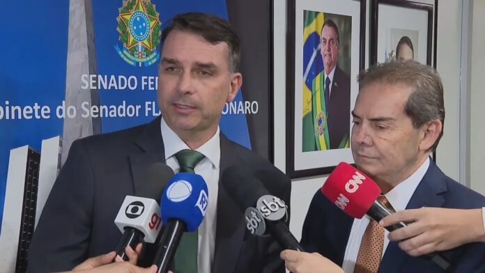 relator-da-anistia-critica-candidatura-de-flavio-bolsonaro:-“e-entregar-a-eleicao-a-lula”