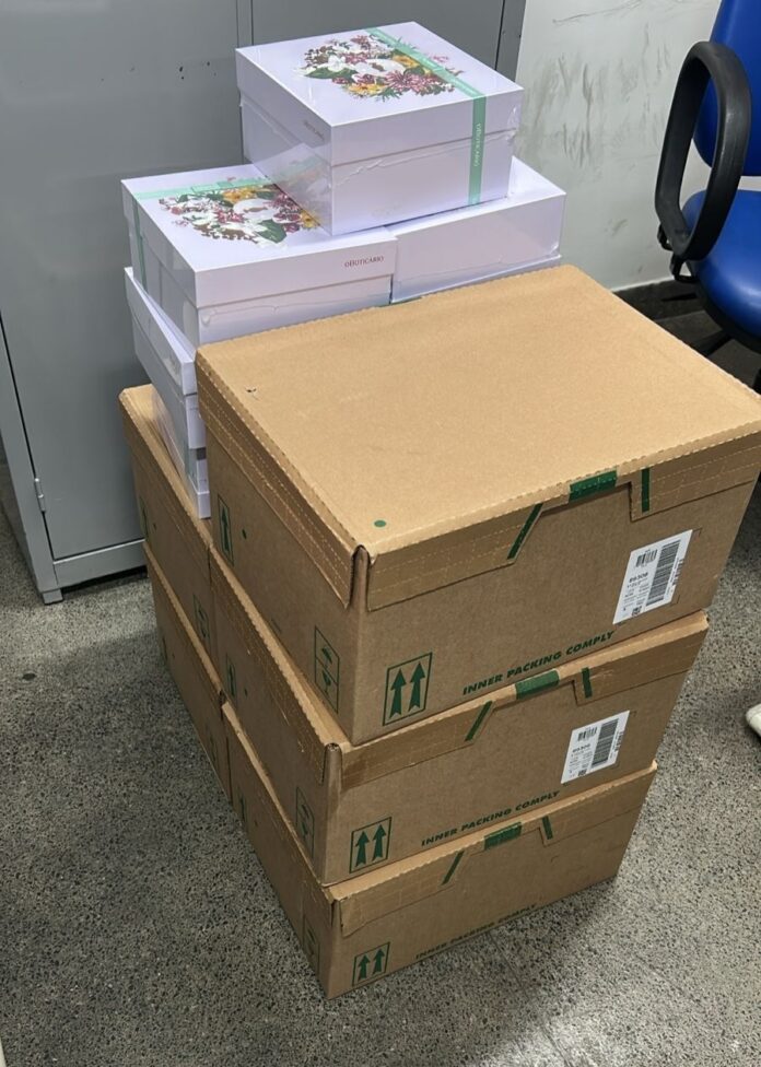 policia-civil-apreende-carga-de-cosmeticos-vendida-antes-do-lancamento-oficial-em-feira-de-santana