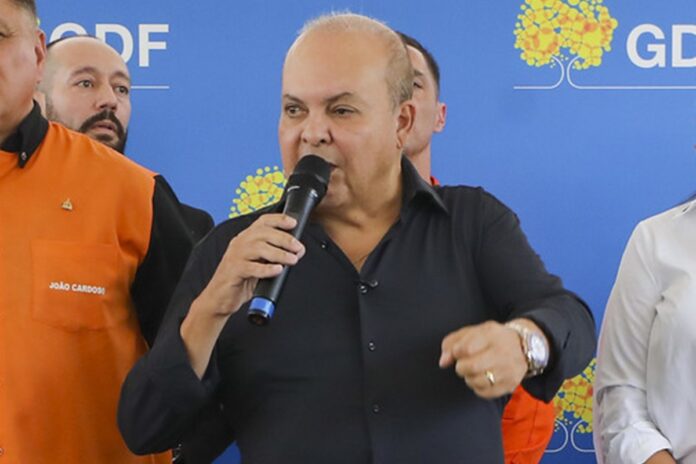 ibaneis-sanciona-lei-de-uso-e-ocupacao-do-solo-em-ceilandia