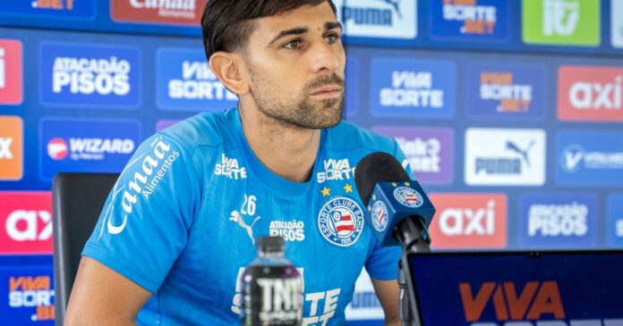 acevedo-enfatiza-foco-do-bahia-em-garantir-fase-de-grupos-da-libertadores:-“uma-final-para-gente”