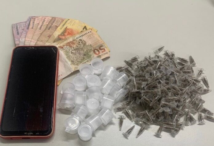 suspeito-de-trafico-e-detido-no-bairro-de-sao-caetano,-em-salvador