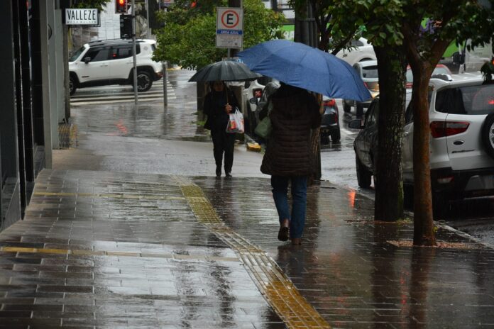 ciclone-extratropical-deixa-o-sul-do-pais-em-alerta-vermelho