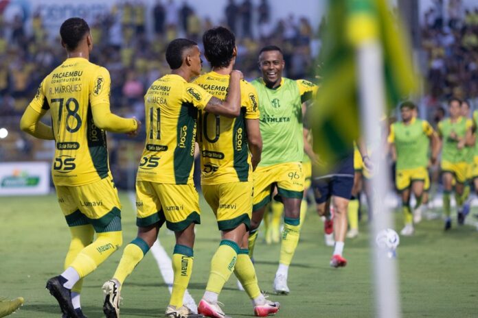 em-jogo-de-seis-gols,-flamengo-alternativo-empata-com-mirassol