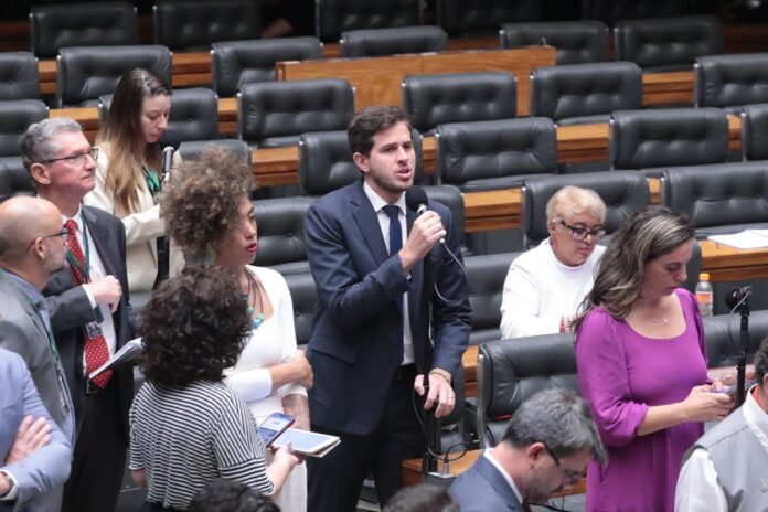 pl-da-dosimetria-pode-beneficiar-presos-por-outros-crimes,-diz-psb