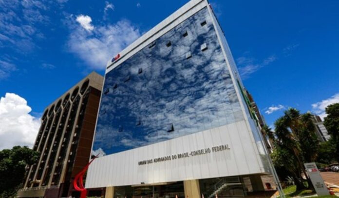 oab-que-questiona-lei-que-proibe-advogados-em-pericias-medicas;-zanin-pede-informacoes-ao-congresso-e-presidencia