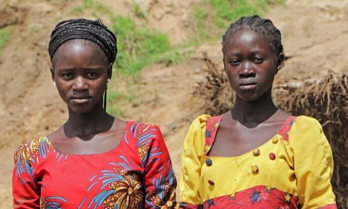 nigeria:-100-estudantes-sequestradas-em-escola-crista-sao-libertadas