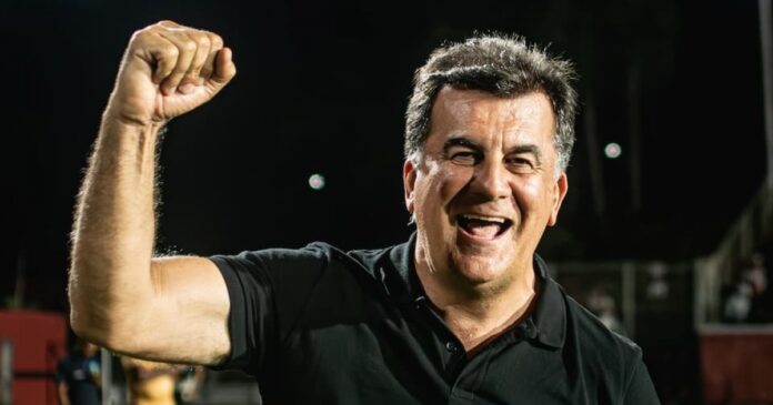 vitoria-abre-negociacao-por-novo-patrocinador-e-mira-aumento-de-faturamento,-diz-fabio-mota