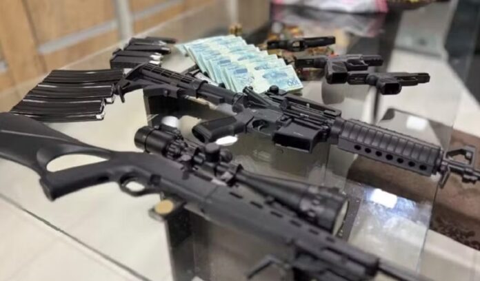 sete-pessoas-sao-presas-suspeitas-de-comercio-ilegal-de-armas-e-municoes