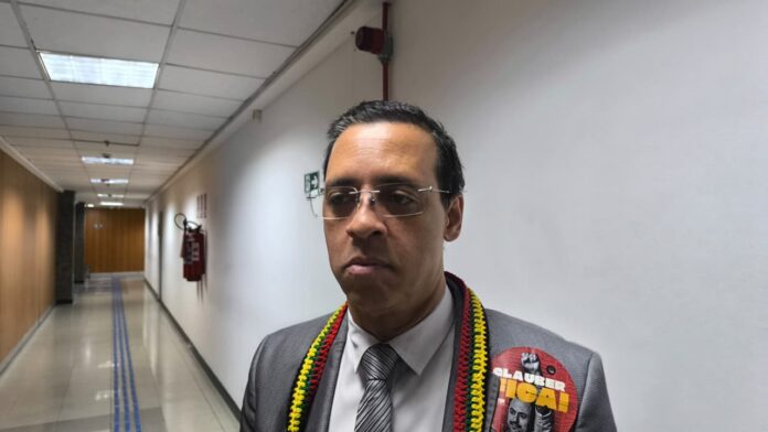 hilton-coelho-ve-importancia-em-“unidade-contra-a-extrema-direita”,-mas-descarta-federacao-entre-pt-e-psol