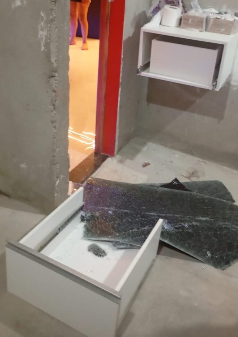 homem-e-detido-apos-se-recusar-a-pagar-programa-e-tentar-fugir-de-motel-na-bahia