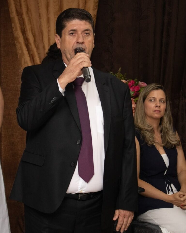 88,5%-confirma-lideranca-e-forte-aprovacao-do-prefeito-de-umburanas,-fabricio-lopes