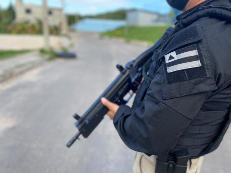 homem-e-preso-apos-3-anos-de-perseguicao-e-ataques-racistas-contra-ex-companheira-em-tucano