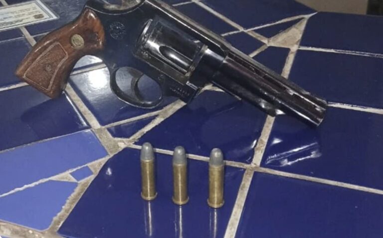 homem-e-detido-por-ameaca-e-tem-arma-apreendida-em-malhada-de-pedras