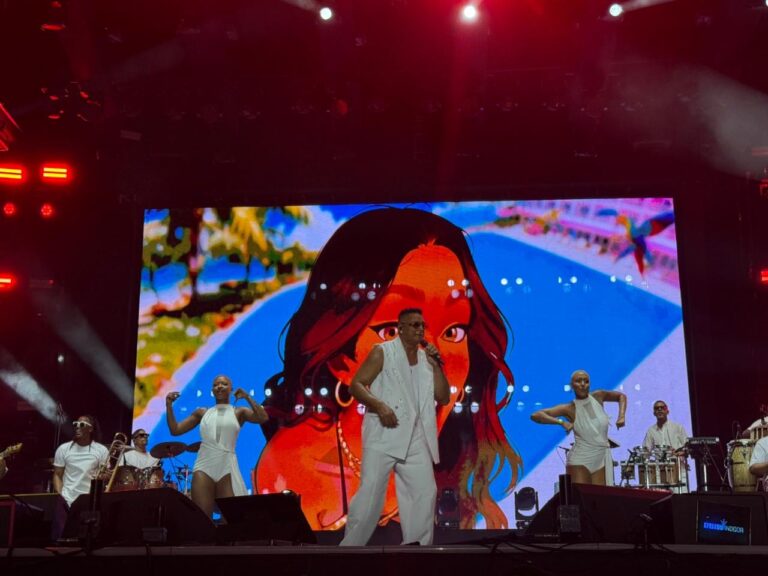 xanddy-harmonia-destaca-o-samba-de-roda-como-base-de-sua-trajetoria-musical-no-festival-virada-salvador-2026