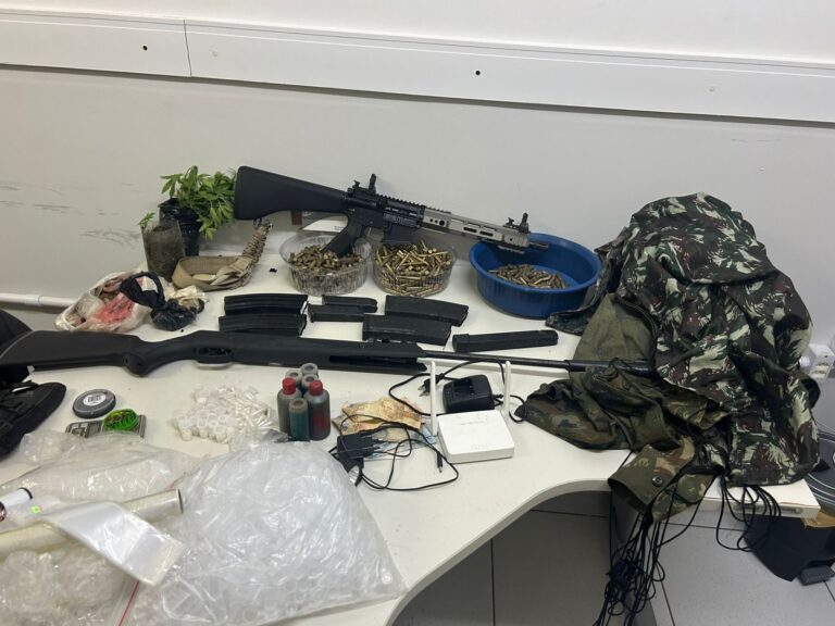 pm-apreende-fuzil,-drogas-e-veiculos-na-reconcavo-da-bahia