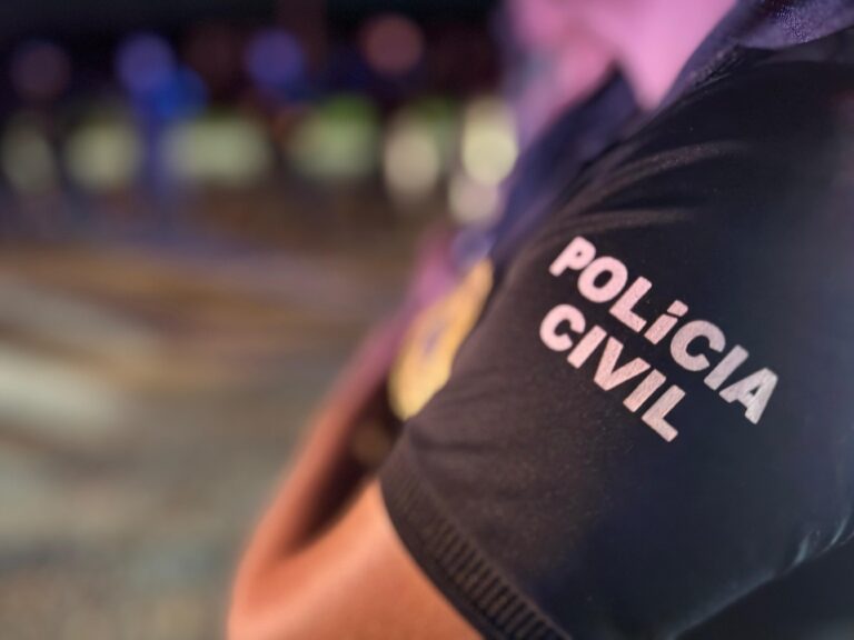 mulher-e-presa-suspeita-de-maus-tratos-reiterados-contra-o-filho-em-ruy-barbosa