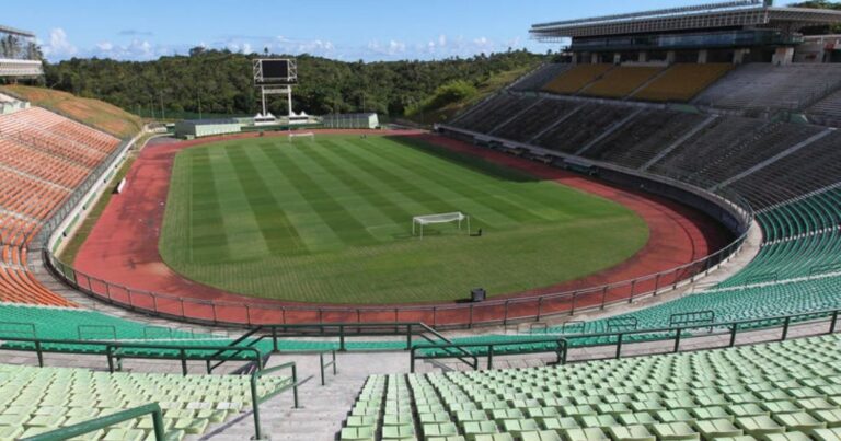 sudesb-nega-recurso-da-greenleaf-e-mantem-licitacao-para-novo-gramado-do-estadio-de-pituacu