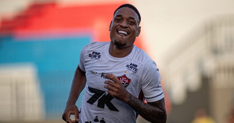 vitoria-bate-o-barcelona-de-ilheus-na-arena-cajueiro-e-assume-vice-lideranca-momentanea-do-baianao