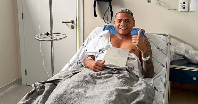 meia-do-jacuipense,-guilherme-rend-realiza-procedimento-cirurgico-apos-romper-ligamento-do-joelho