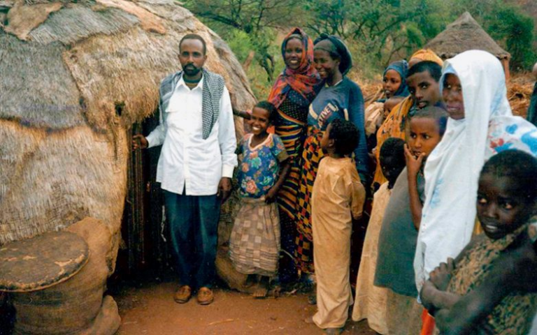 familia-foge-de-casa-apos-se-converter-ao-cristianismo-na-somalia