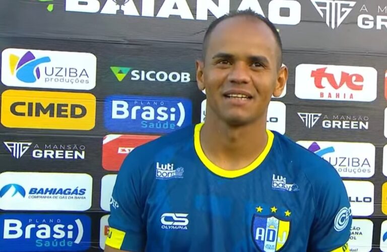 artilheiro-do-baianao,-tiago-recife-celebra-boa-fase-no-jequie:-“fico-feliz-pelo-momento”