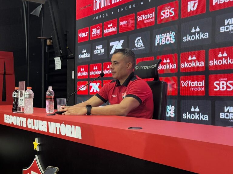 jair-ventura-ve-“controle-total”-do-vitoria-sobre-o-galicia-e-da-aviso-para-semifinal-do-baiano:-“os-testes-passaram”