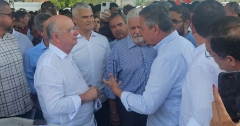 rui-costa-elogia-postura-institucional-de-jose-ronaldo-durante-visita-a-feira-de-santana
