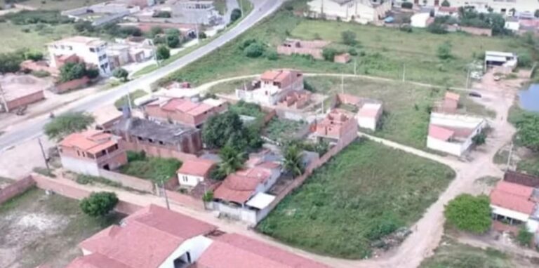 homem-e-baleado-e-agredido-apos-ser-acusado-de-divulgar-fotos-intimas-de-ex-no-interior-baiano