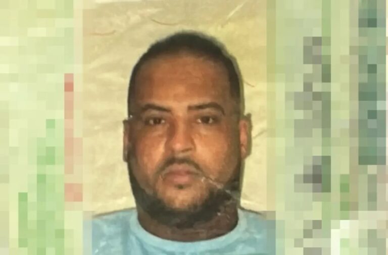 duplo-homicidio-e-registrado-em-feira-de-santana:-atirador-chegou-a-ficar-preso-em-imovel-apos-disparos