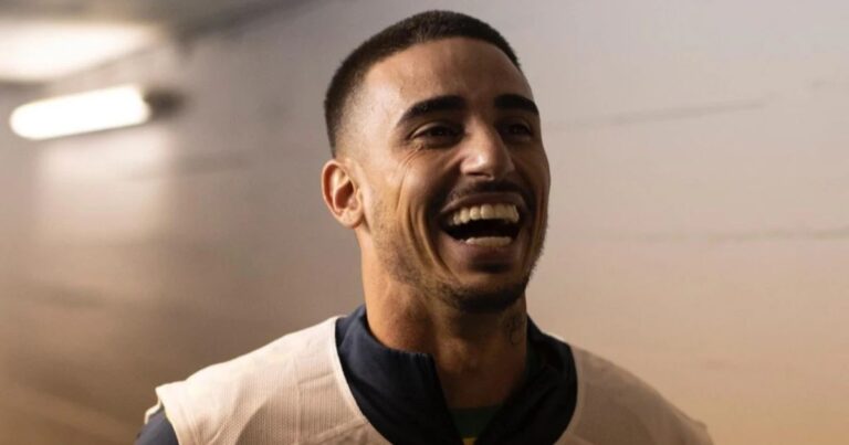 thiago-galhardo-e-anunciado-oficialmente-pelo-feira-futebol-clube