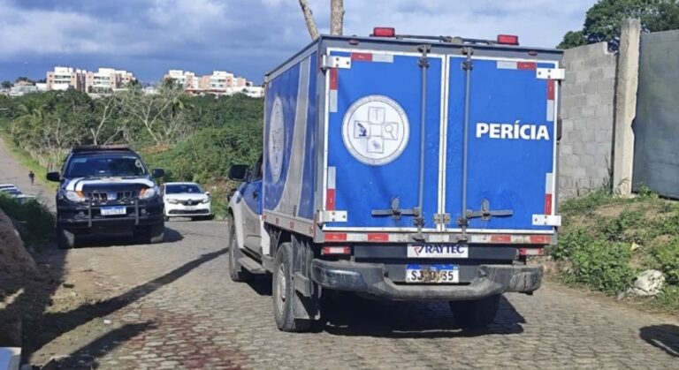 homem-e-encontrado-morto-a-tiros-ao-lado-do-hospital-lopes-rodrigues,-em-feira-de-santana