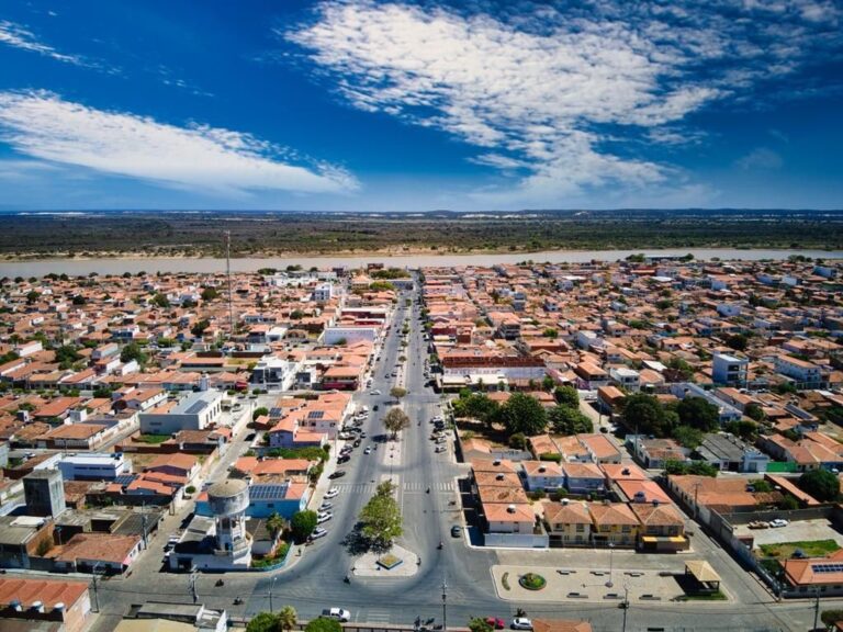 xique-xique-completa-16h-sem-energia-apos-queda-durante-a-madrugada-deste-domingo