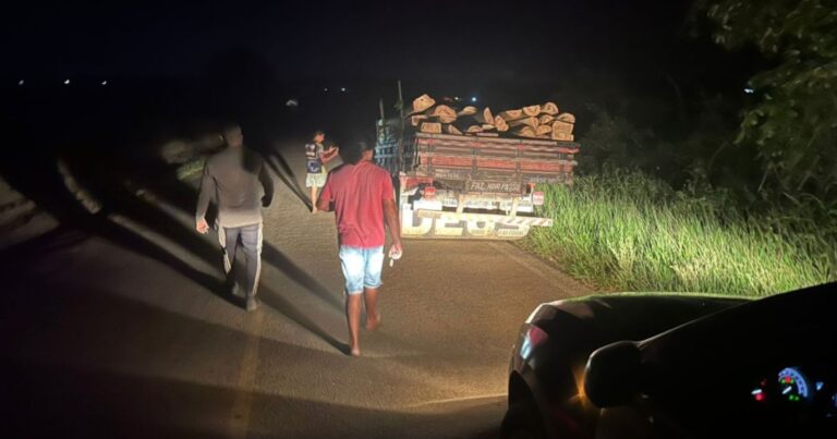 motociclista-sofre-amputacao-de-perna-em-acidente-com-caminhao-na-ba-545-em-jaguaquara