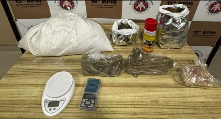 pm-apreende-mais-de-20-kg-de-drogas-em-itabuna;-cocaina,-maconha-e-crack-estavam-em-imovel-abandonado