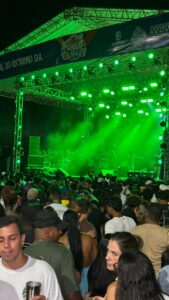 Multidão toma conta da orla no penúltimo dia do Carnaval de Alcobaça 15 WhatsApp Image 2026 02 17 at 14.26.48 1