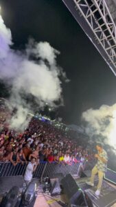 Multidão toma conta da orla no penúltimo dia do Carnaval de Alcobaça 1 WhatsApp Image 2026 02 17 at 14.26.51