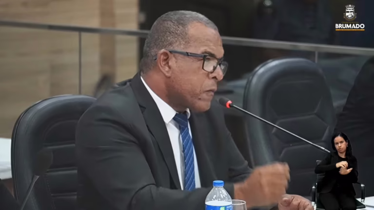 video:-vereador-afirma-que-salario-de-r$-13-mil-“nao-da-para-fazer-uma-feira”-em-brumado