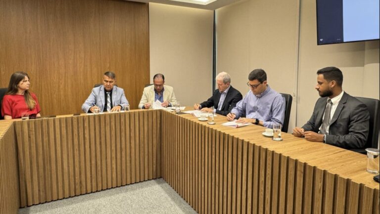 mp-ba-firma-novo-acordo-com-tronox-para-reforcar-monitoramento-ambiental-e-investir-r$-650-mil-em-escola-em-camacari