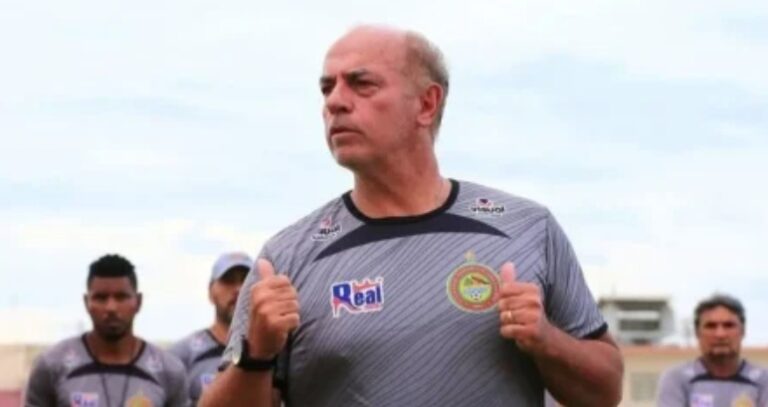 juazeirense-atualiza-estado-de-saude-do-tecnico-carlos-rabelo-apos-ser-hospitalizado-por-mal-estar