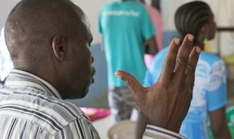 evangelista-e-morto-em-emboscada-apos-culto-em-uganda
