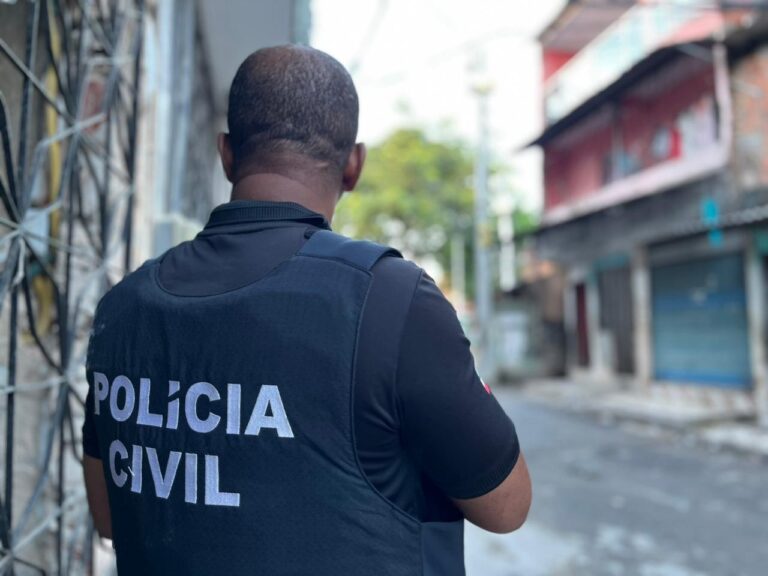 homem-e-preso-por-matar-tio-com-arma-branca-em-rafael-jambeiro