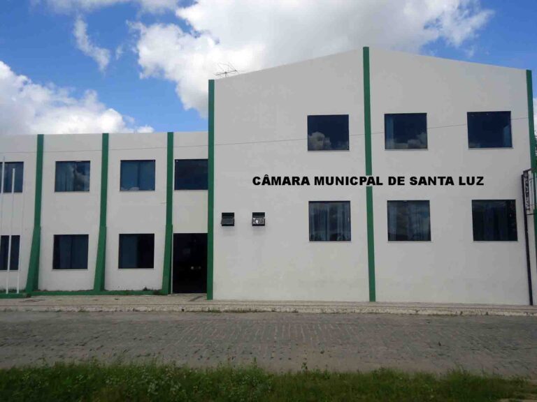 consumo-de-agua-mineral-na-camara-de-santaluz-ultrapassa-340-litros-por-dia-e-gera-questionamentos