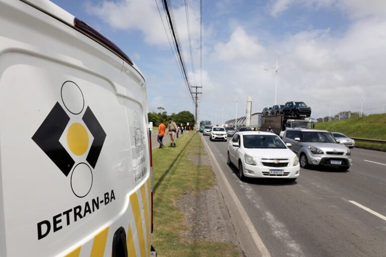 detran-abre-selecao-de-170-vagas-na-bahia-com-salarios-de-ate-r$-3,8-mil