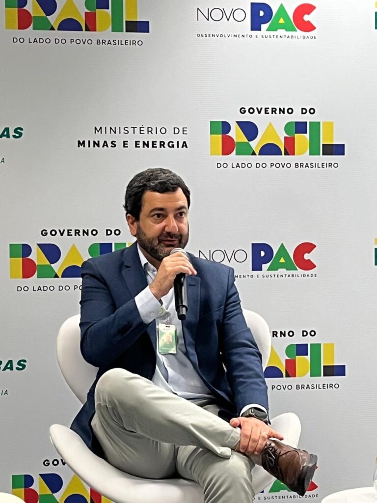 gerente-da-petrobras-desconversa-sobre-recompra-da-refinaria-de-mataripe:-“esta-em-andamento”