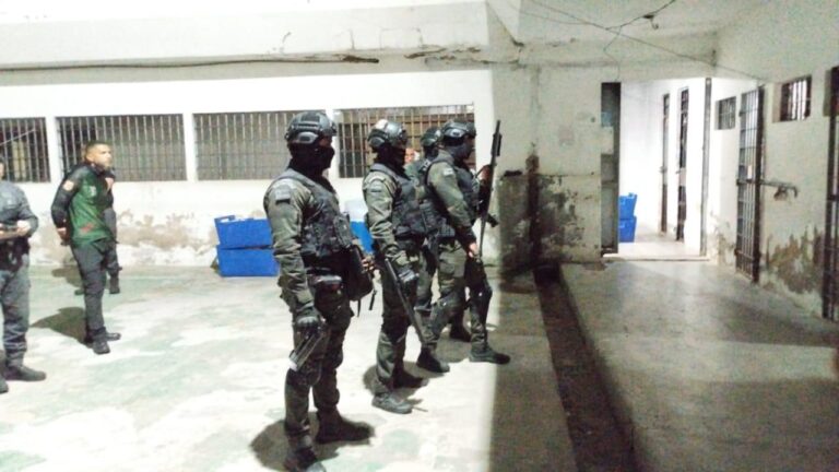 conjunto-penal-de-paulo-afonso-e-alvo-de-operacao-de-combate-a-comunicacoes-ilicitas-nos-presidios