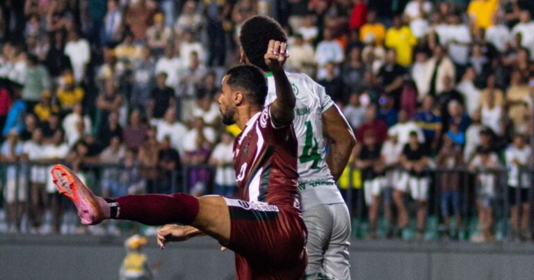 de-virada,-fluminense-de-feira-vence-classico-contra-o-feira-e-mantem-lideranca-da-serie-b-do-baiano