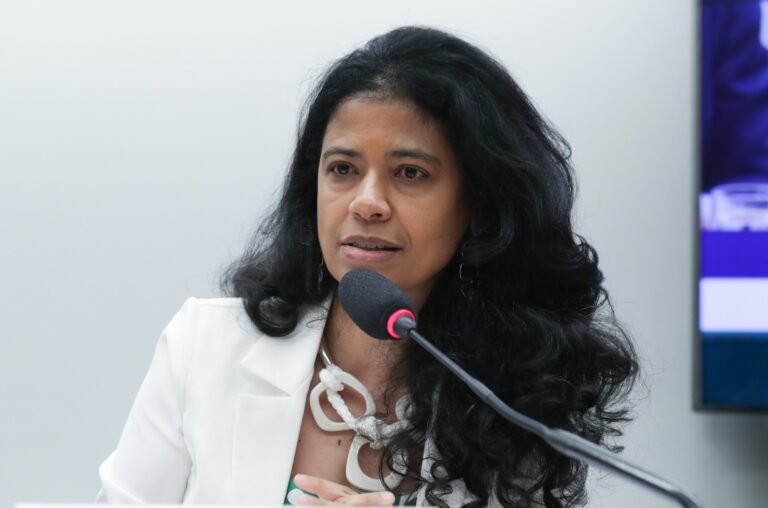 funcionaria-denuncia-suposto-suborno-para-confirmar-virus-na-bahia;-presidente-da-anpc-confirma-audio,-mas-nega-acusacoes